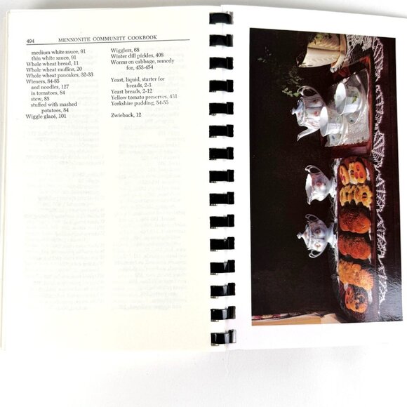 Mennonite Community Cookbook Mary Emma Showalter Herald Press 48th Printing - Picture 6 of 11